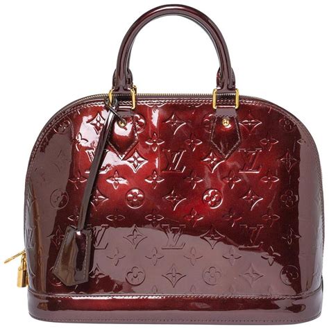 louis vuitton alma pm vernis amarante